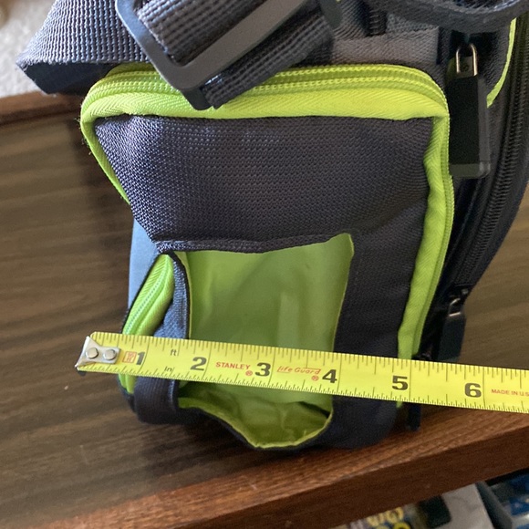 NWOT- Eddie Bauer Diaper Bag Lime Green. & Gray, multiple Pockets, Changing Pad - Picture 15 of 16